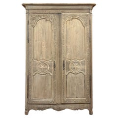 Armadi e guardaroba in Wood