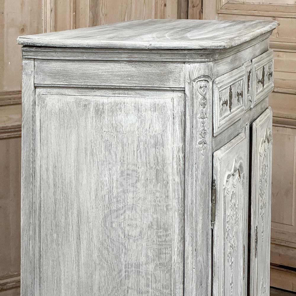 18th Century Country French Buffet ~ Cabinet in Stripped Oak in vendita 8