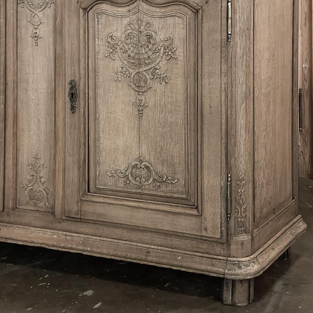18th Century Country French Buffet ~ Cabinet in Stripped Oak For Sale 14