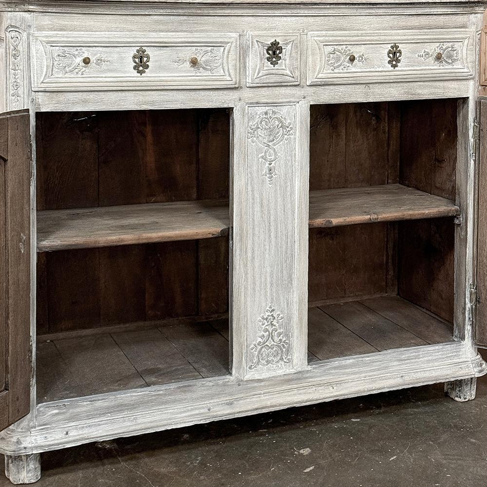 Ottone 18th Century Country French Buffet ~ Cabinet in Stripped Oak in vendita