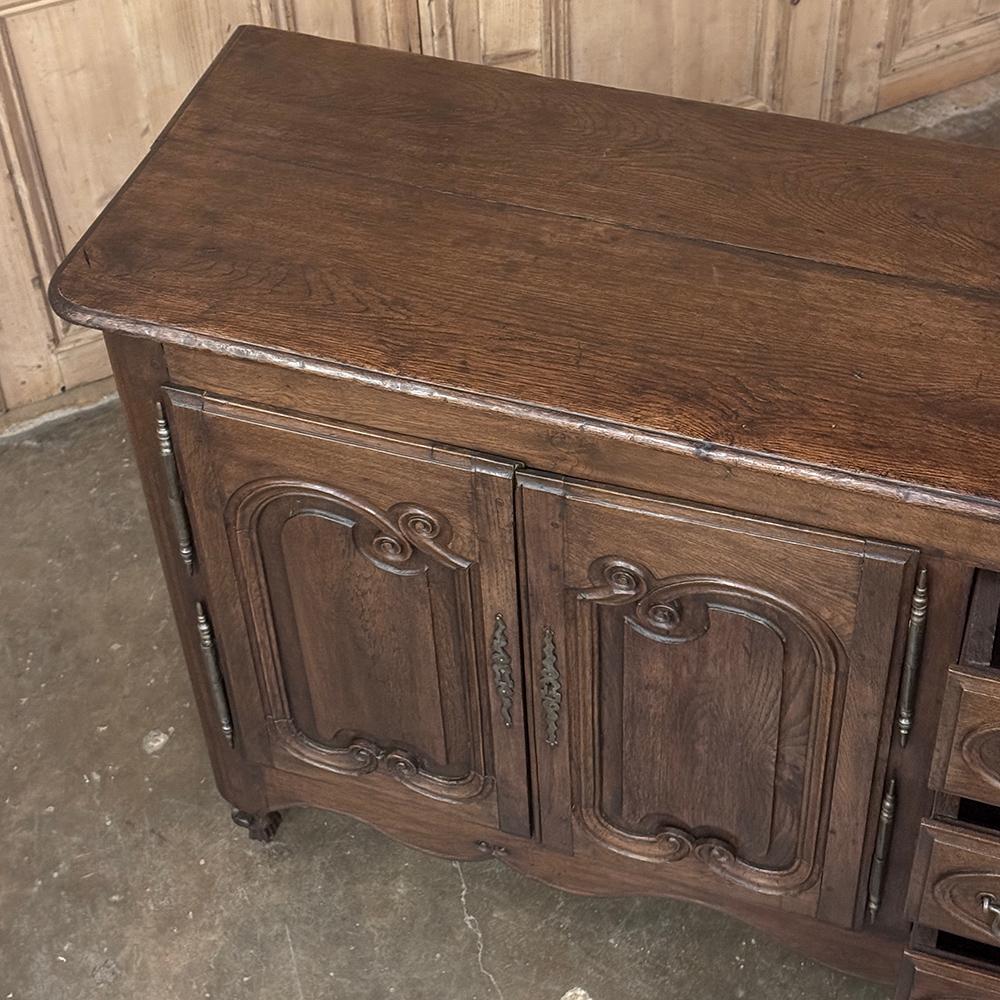 Buffet de style campagnard français du 18ème siècle ~ Enfilade en vente 9