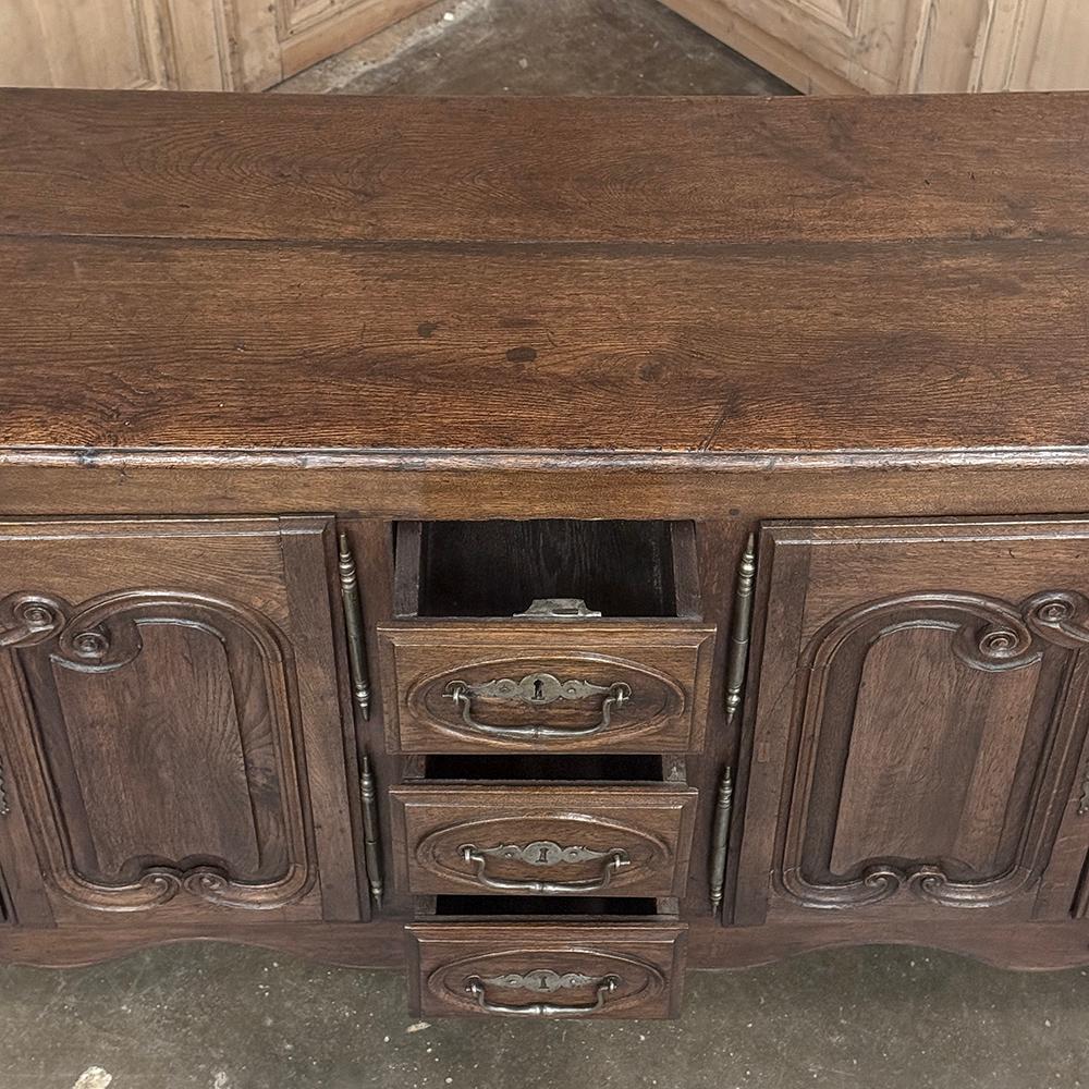 Buffet de style campagnard français du 18ème siècle ~ Enfilade en vente 10
