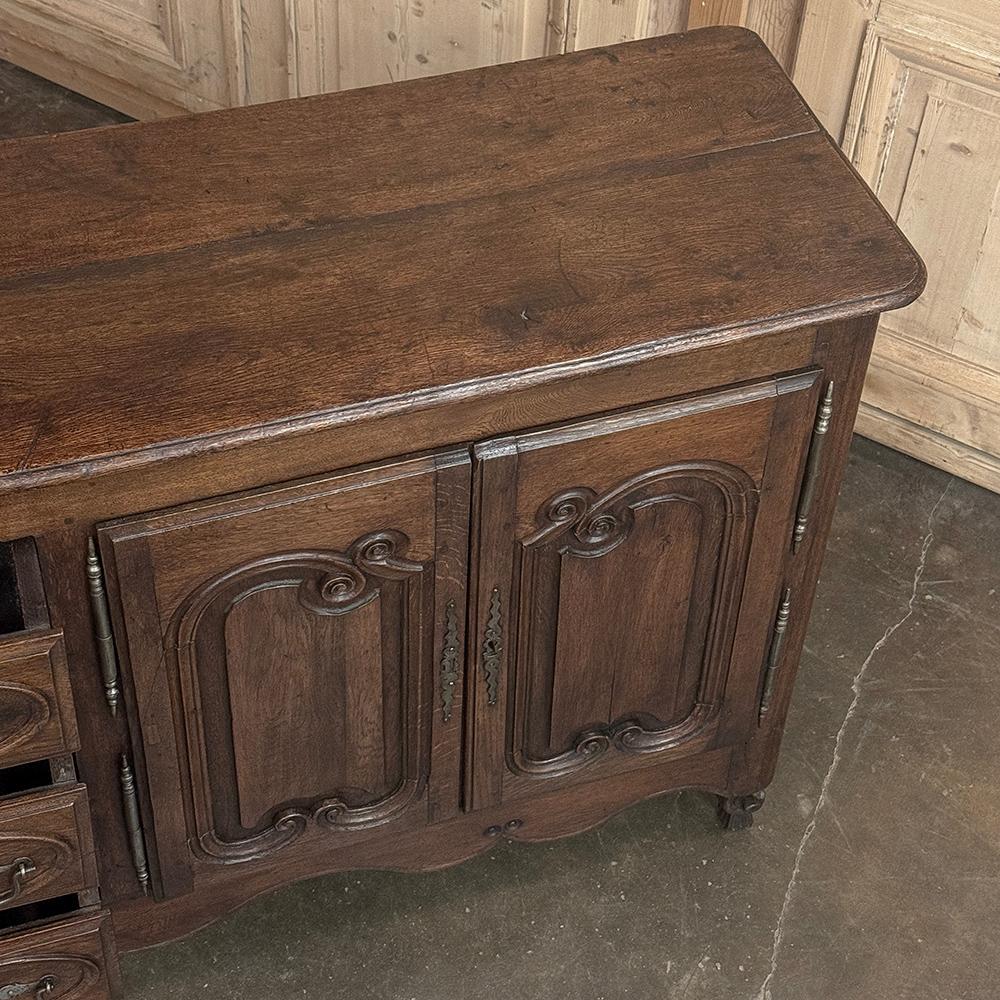 Buffet de style campagnard français du 18ème siècle ~ Enfilade en vente 11