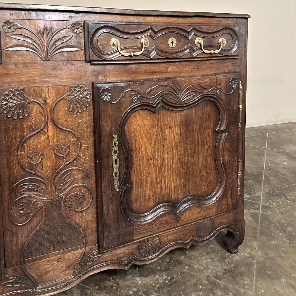 18th Century Country French Buffet from Lower Brittany For Sale 4