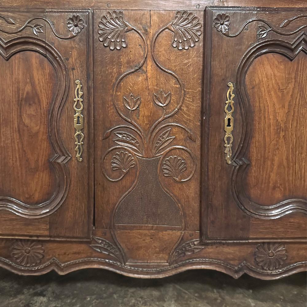 18th Century Country French Buffet from Lower Brittany For Sale 6
