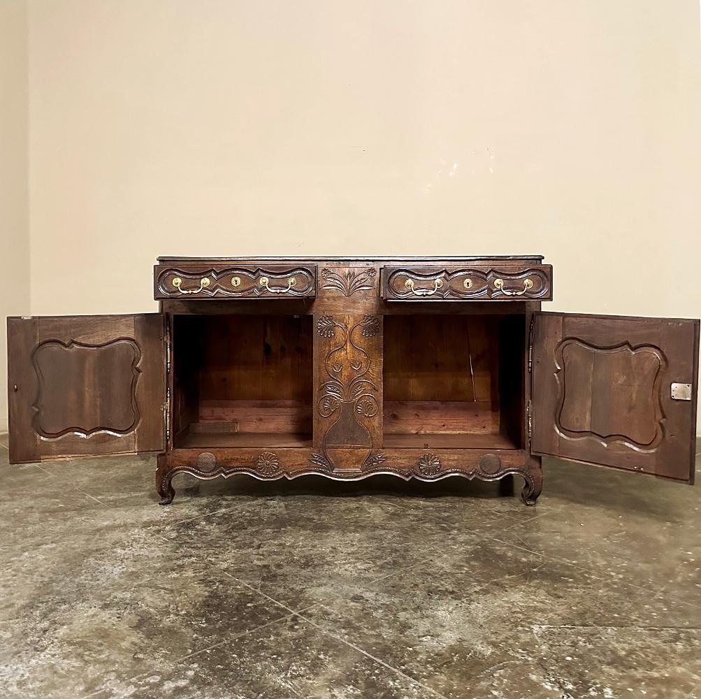 18th Century Country French Buffet from Lower Brittany For Sale 9