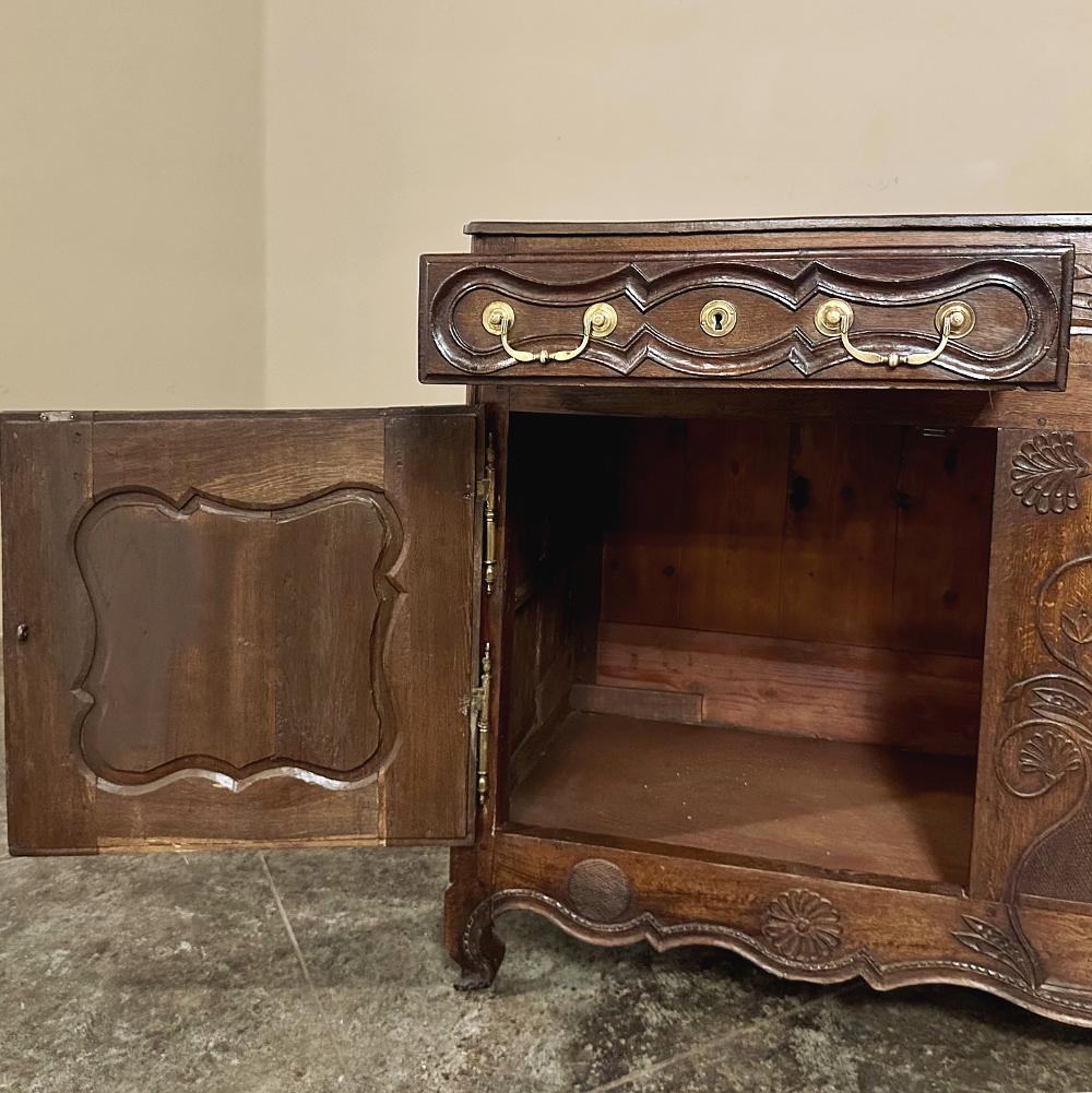 18th Century Country French Buffet from Lower Brittany For Sale 10