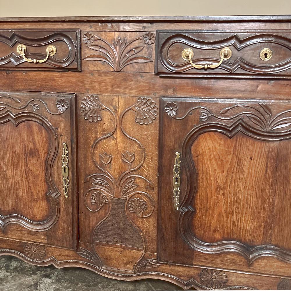 18th Century Country French Buffet from Lower Brittany For Sale 3