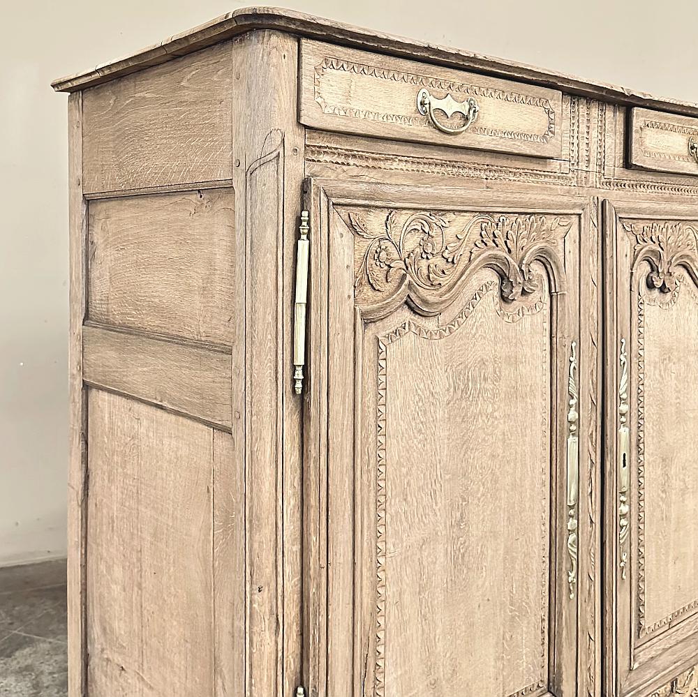 Buffet de campagne français du XVIIIe siècle de Normandie en vente 4