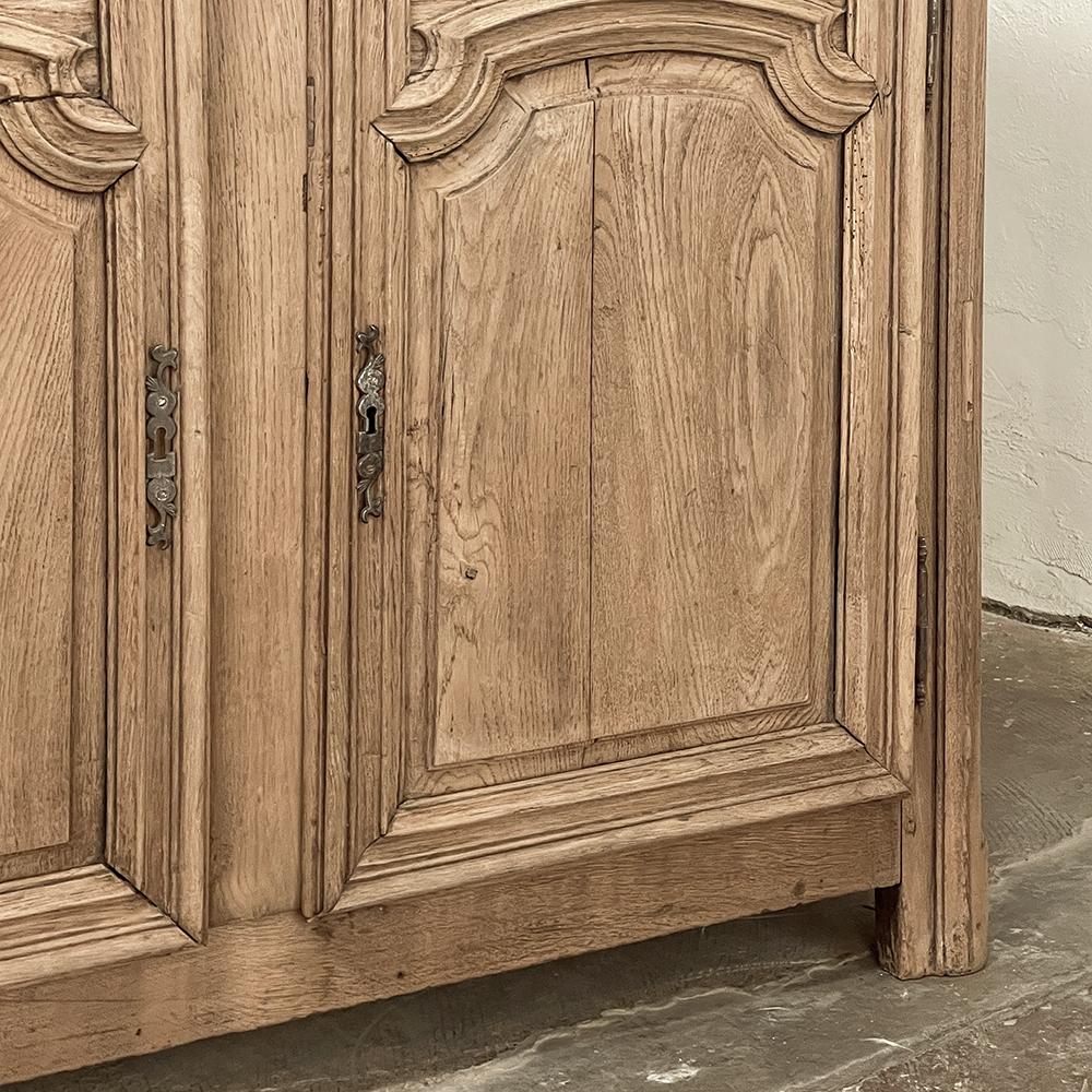 Buffet francese di campagna del XVIII secolo in Oak scortecciato in vendita 4