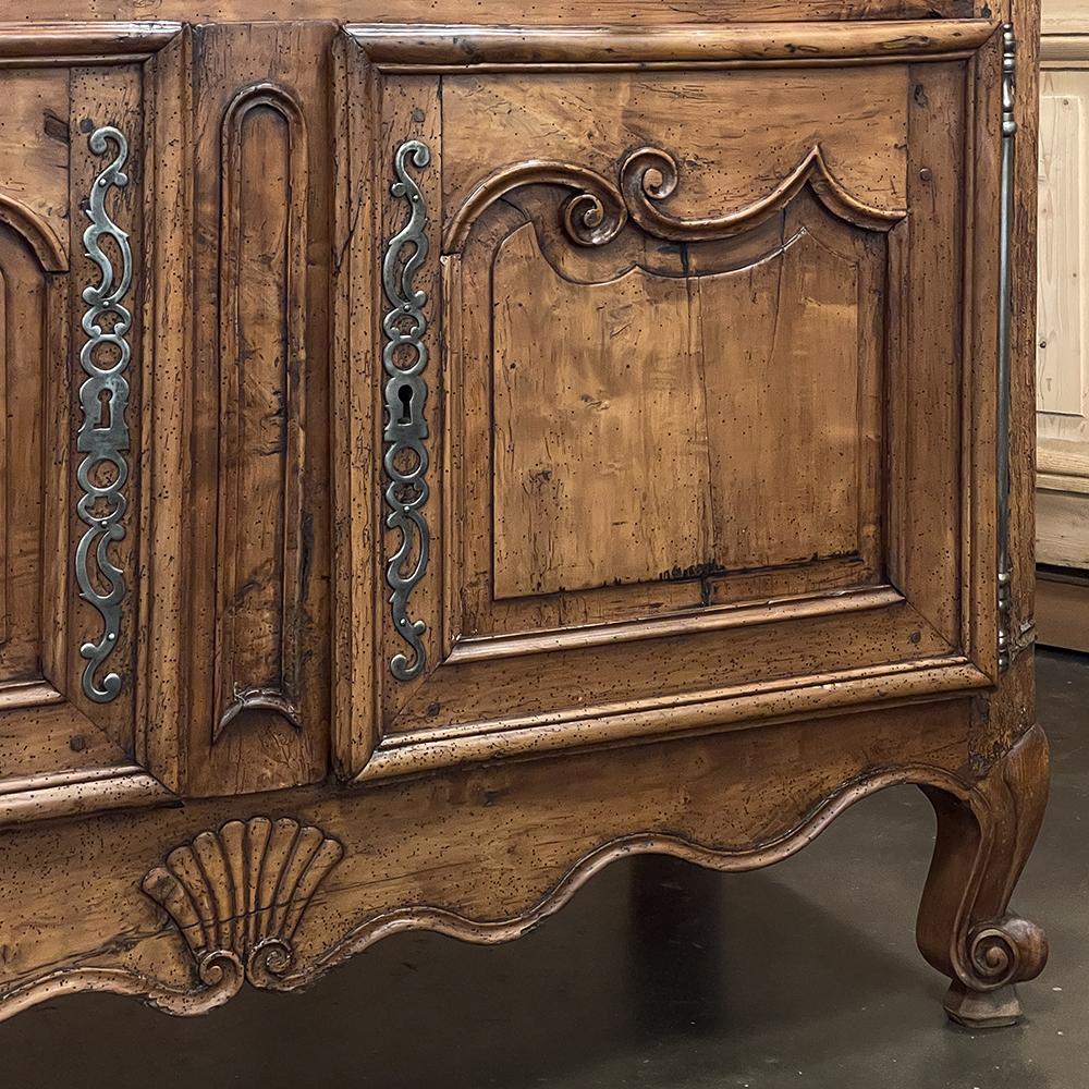 18th Century Country French Cherry Wood Buffet For Sale 6