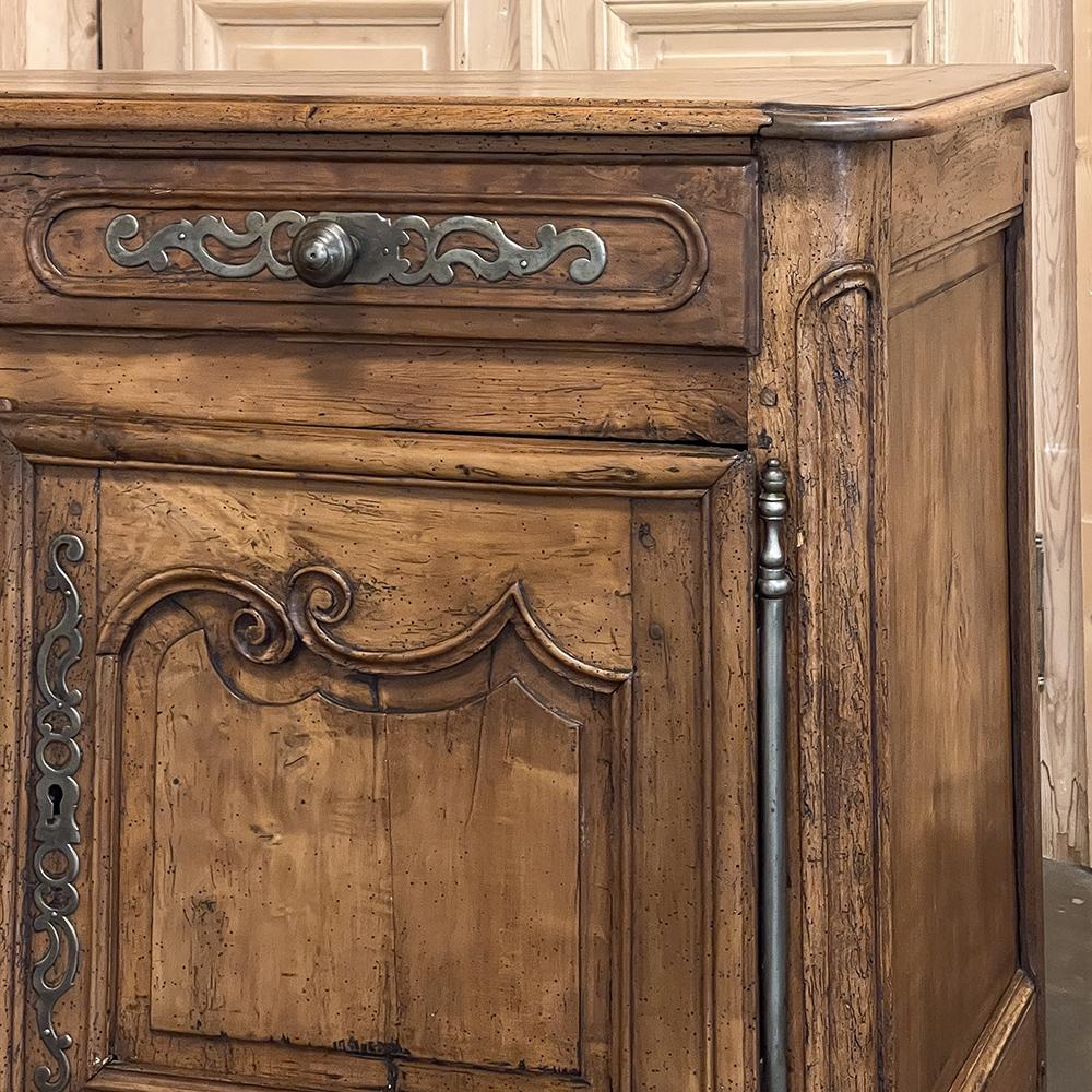 18th Century Country French Cherry Wood Buffet For Sale 7