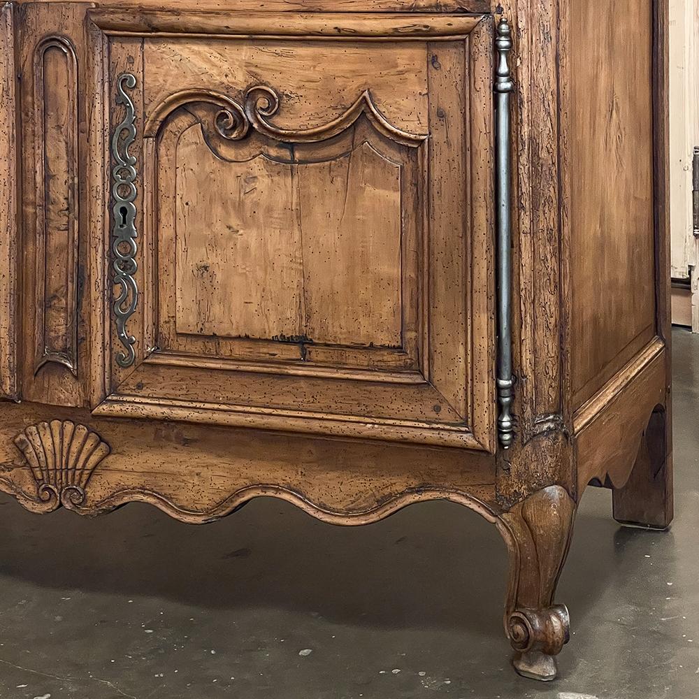 18th Century Country French Cherry Wood Buffet For Sale 8