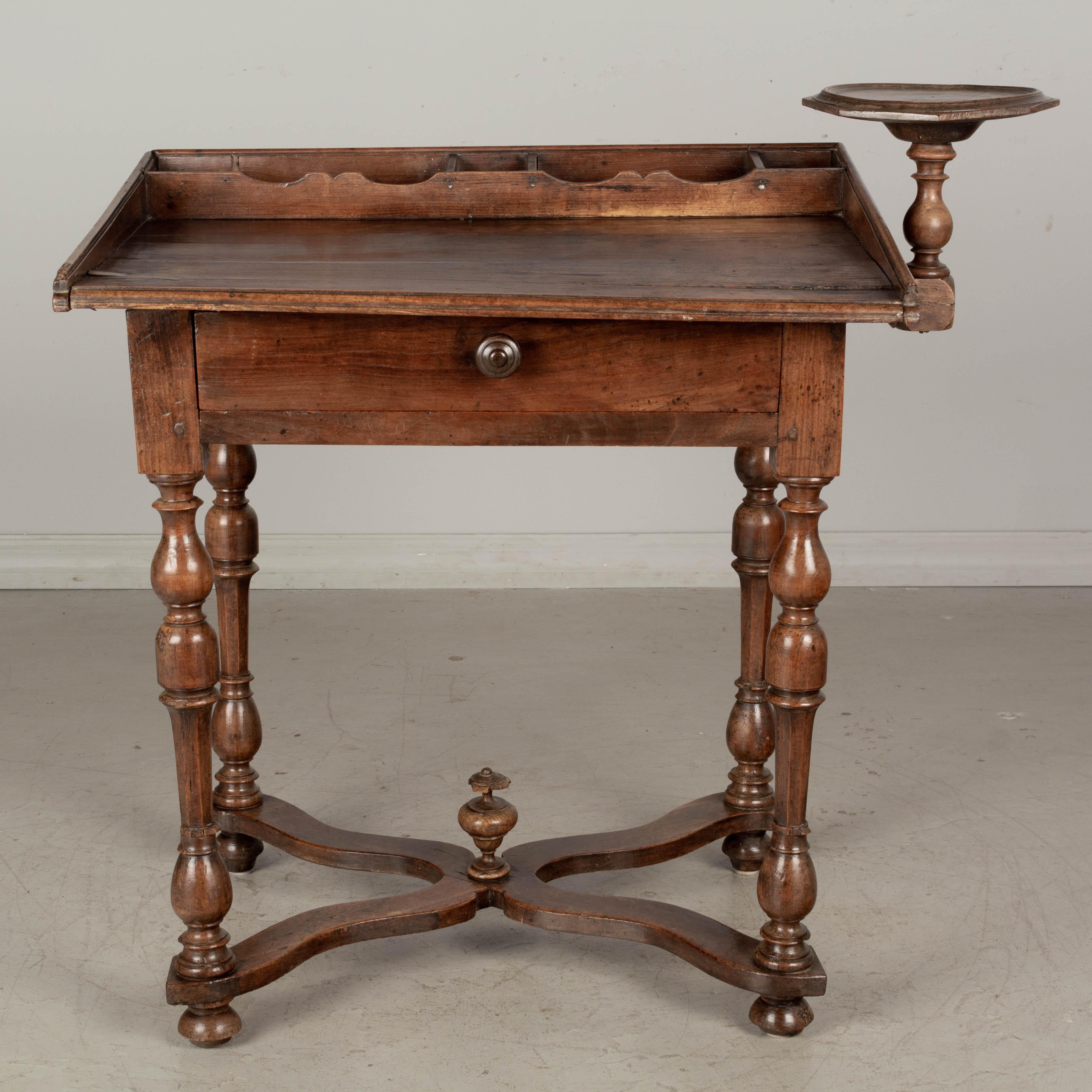 18th Century Country French Child's Desk In Good Condition For Sale In Winter Park, FL