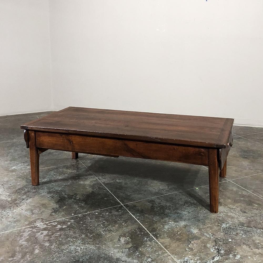 18th Century Country French Coffee Table In Good Condition In Dallas, TX