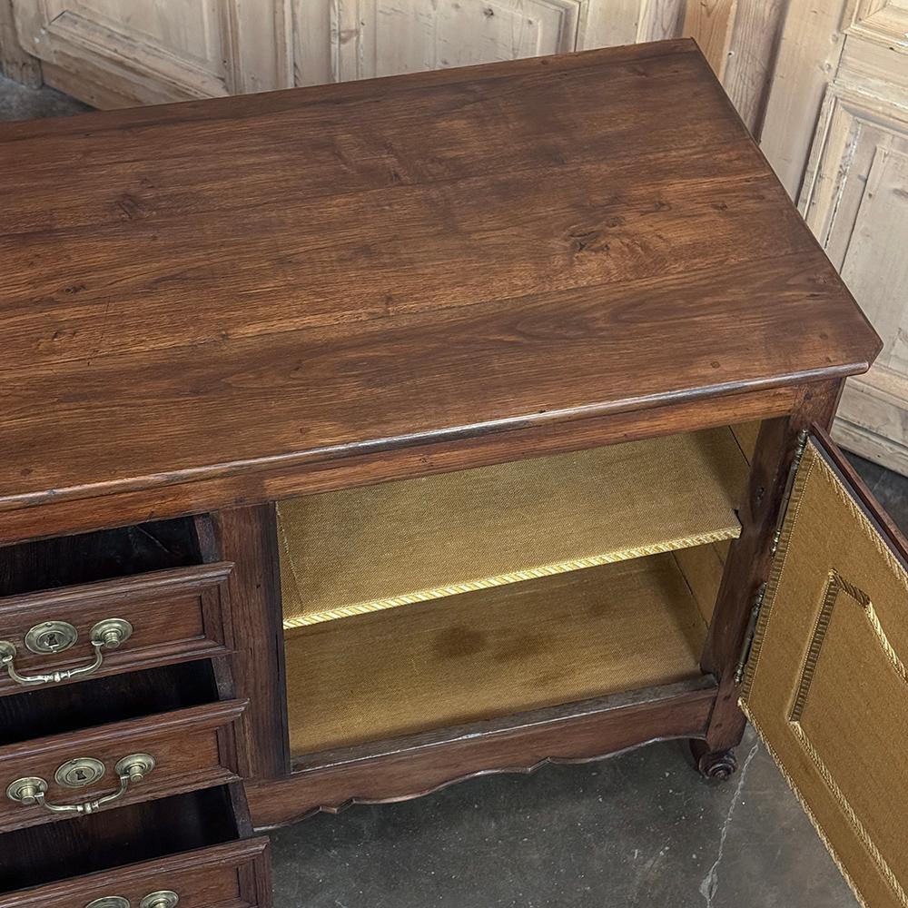Crédence ~ Buffet bas du XVIIIe siècle, de style campagnard français en vente 12