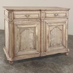 18th Century Country French Louis XIII Buffet in Stripped Oak