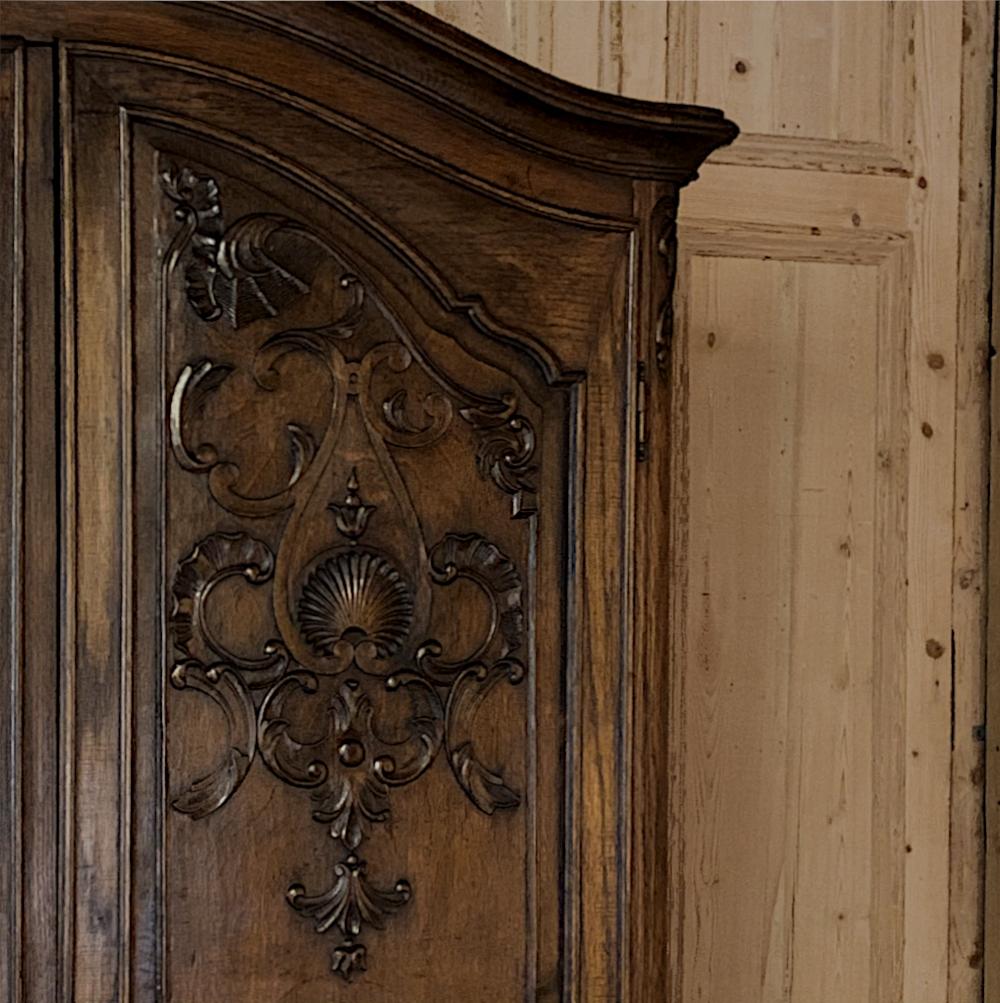 18th Century Country French Louis XV Armoire 5