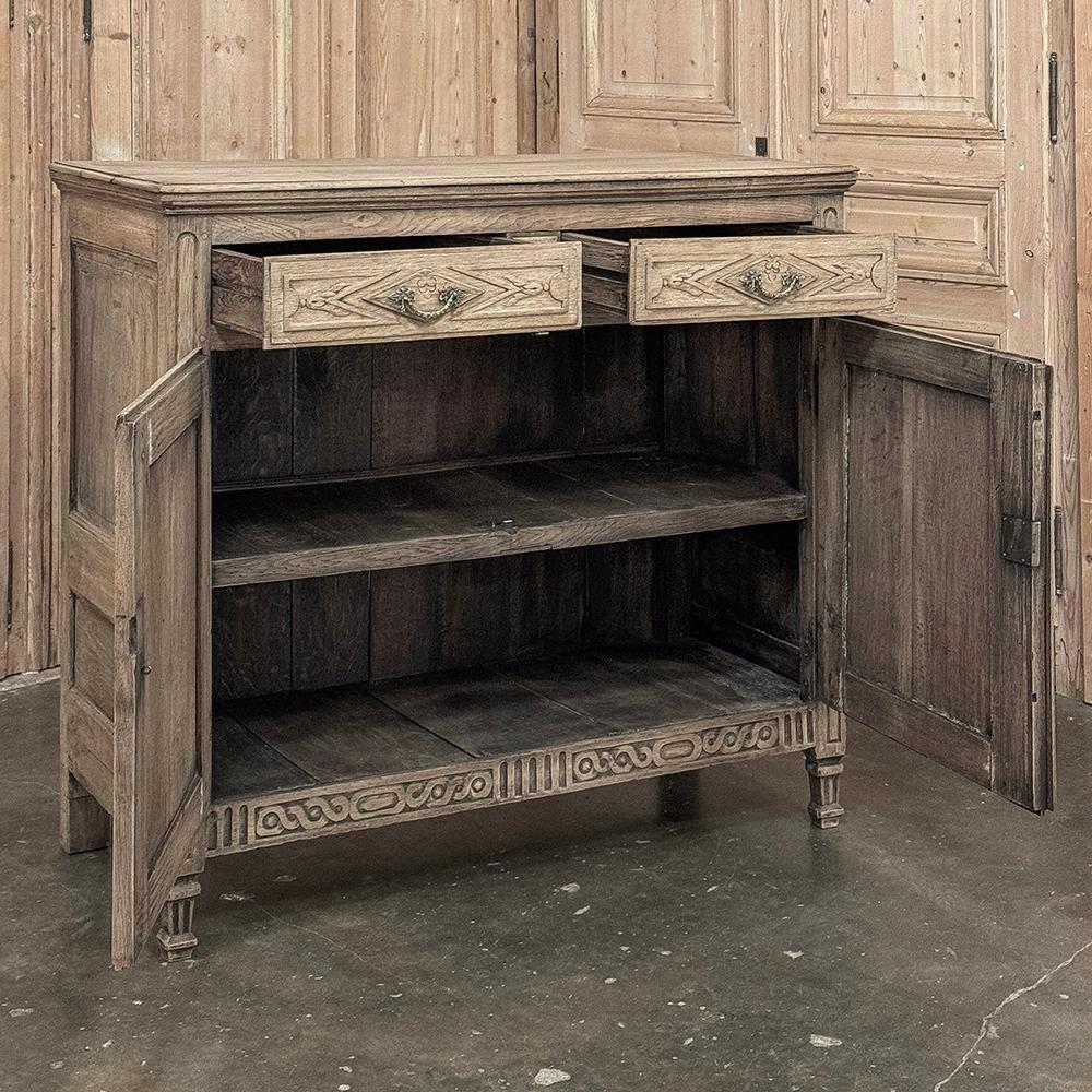Ottone Buffet francese Luigi XVI del XVIII secolo in Oak scorticato in vendita