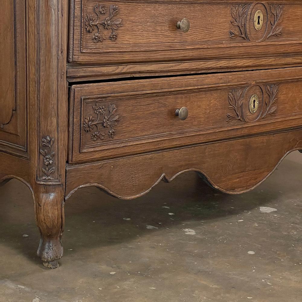 18th Century Country French Louis XVI Commode ~ Chest of Drawers For Sale 6