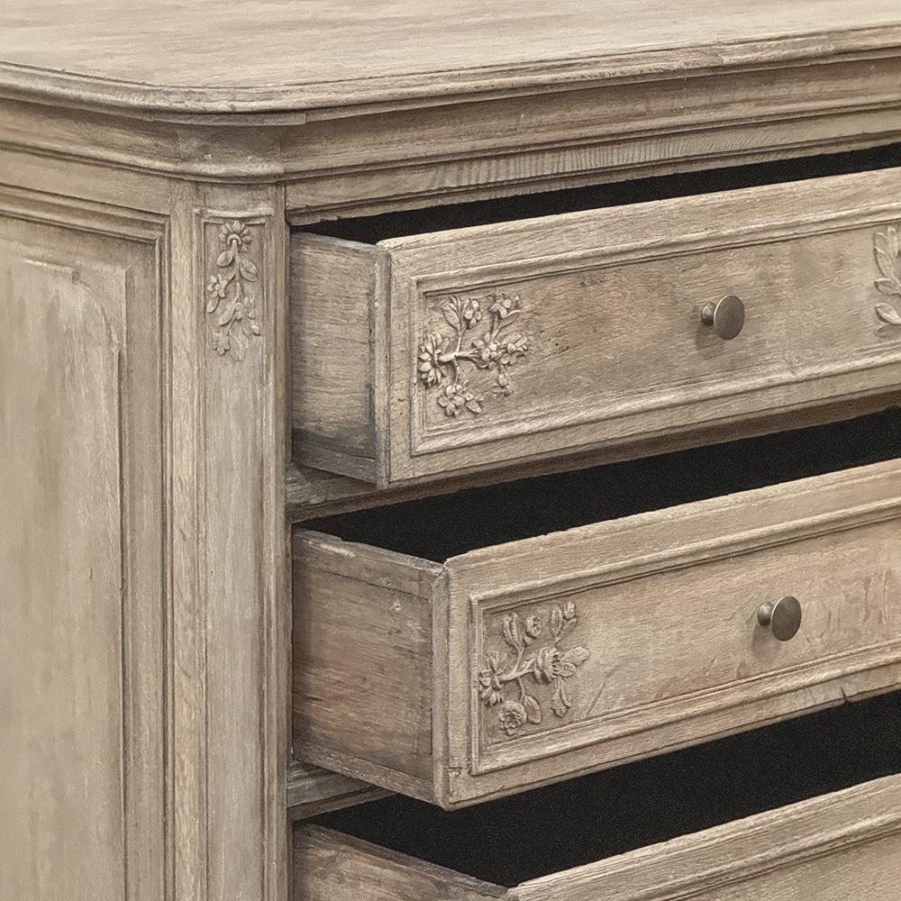 18. Jahrhundert Land Französisch Louis XVI Kommode ~ Kommode in Stripped Oak im Angebot 8