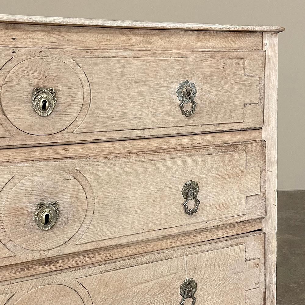 18th Century Country French Louis XVI Commode in Stripped Oak 12