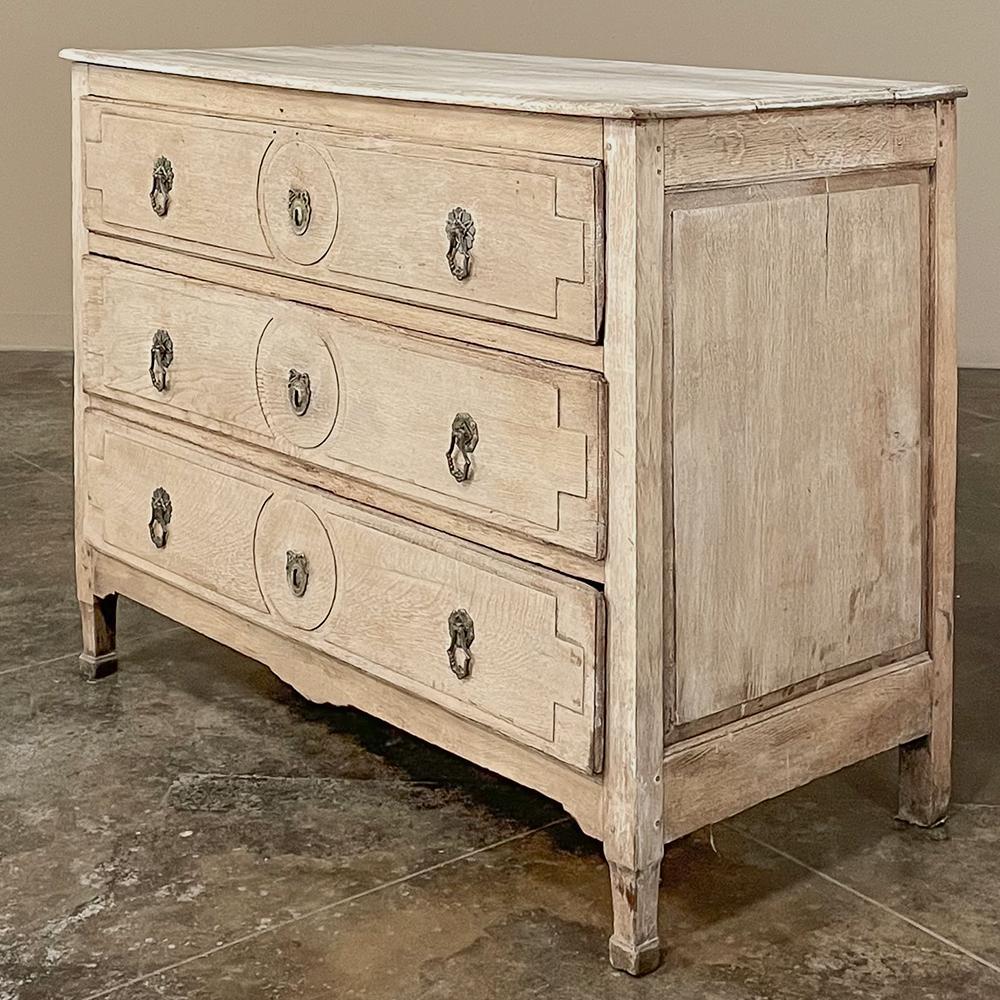 18th Century Country French Louis XVI Commode in Stripped Oak 4