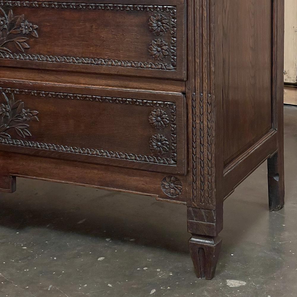 18th Century Country French Louis XVI Neoclassical Commode ~ Chest of Drawers For Sale 6