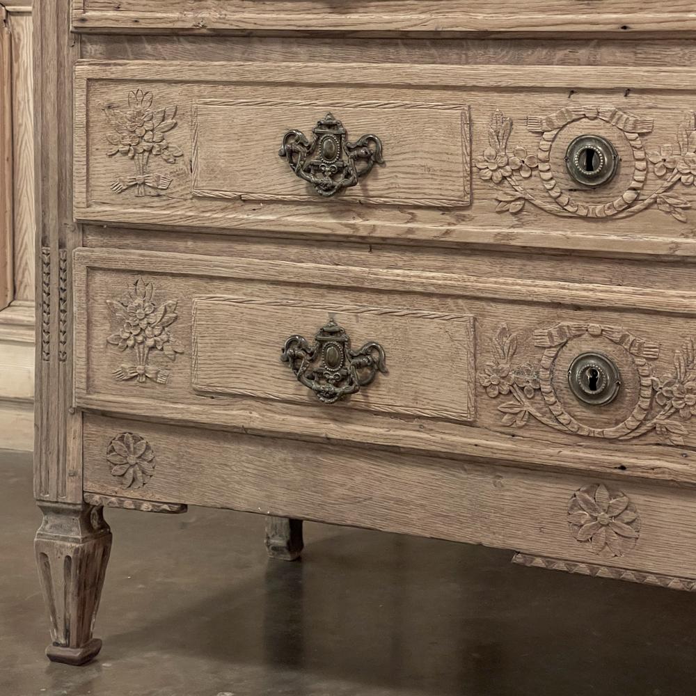 18th Century Country French Louis XVI Neoclassical Commode in Stripped Oak For Sale 7