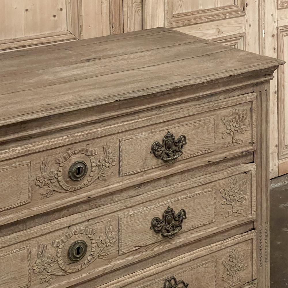 18th Century Country French Louis XVI Neoclassical Commode in Stripped Oak For Sale 10