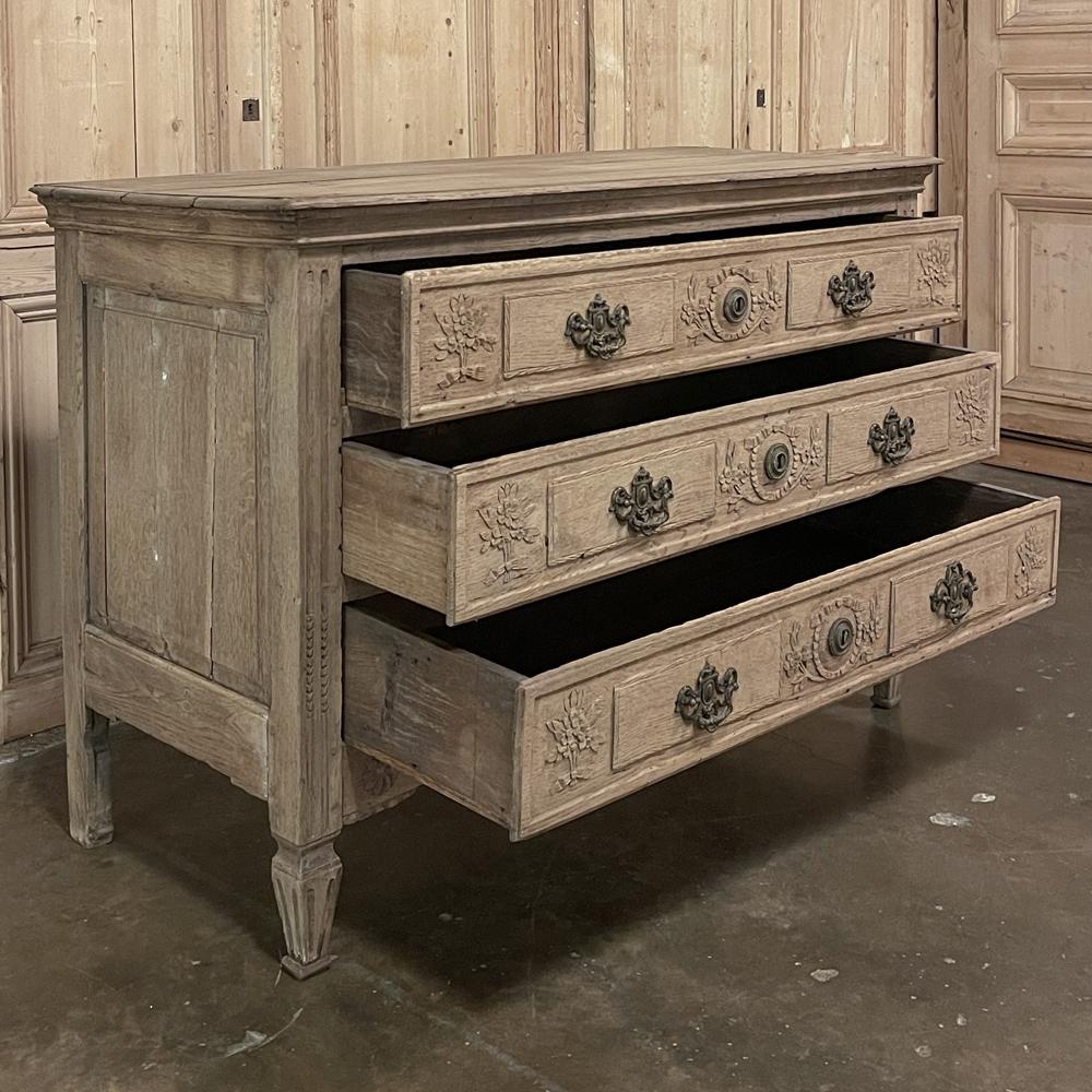 18th Century Country French Louis XVI Neoclassical Commode in Stripped Oak For Sale 1