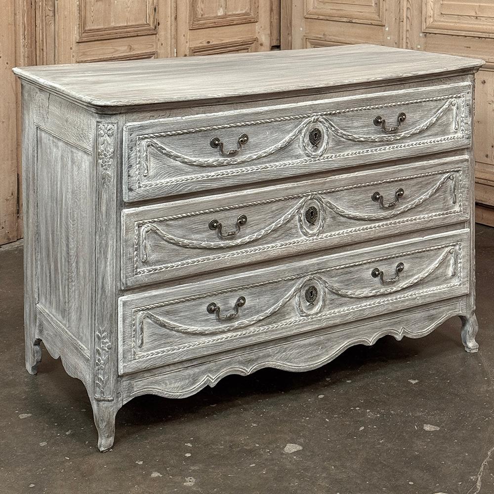 Luigi XVI 18th Century Country French Louis XVI Period Whitewashed Commode in vendita