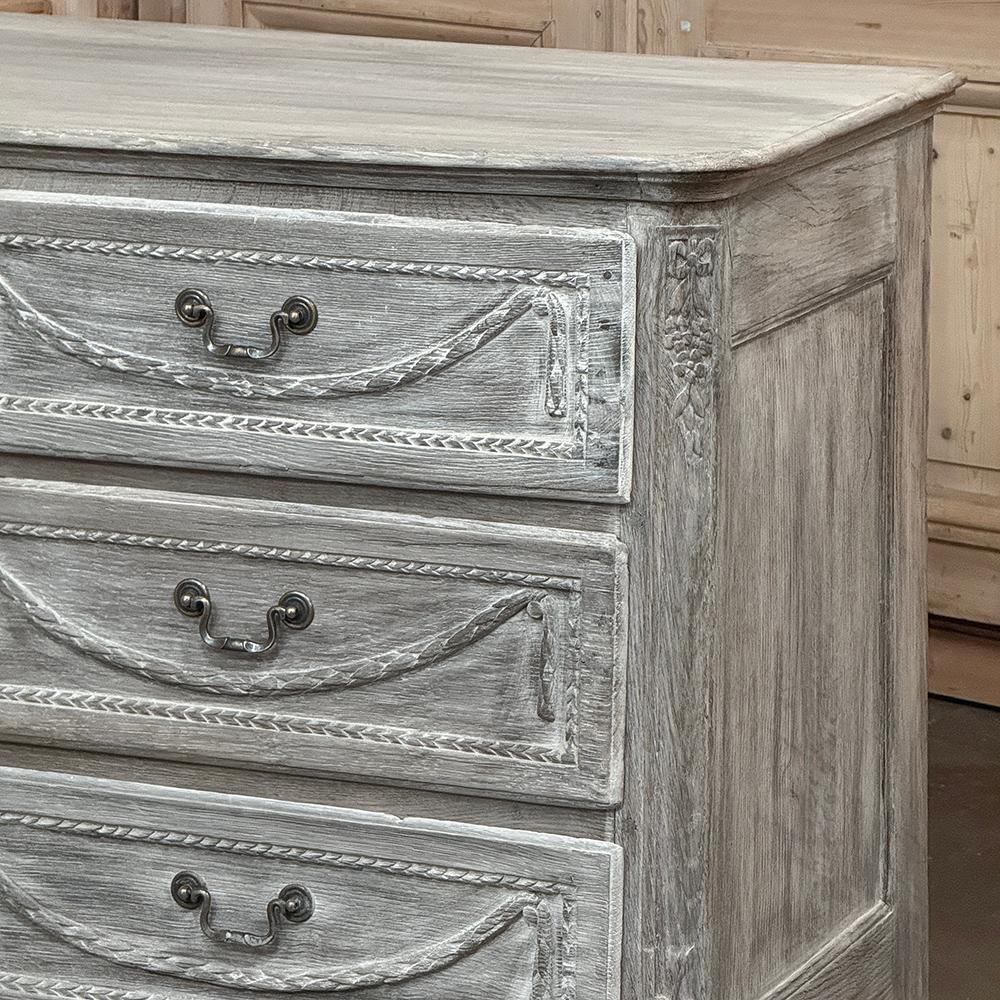 Ottone 18th Century Country French Louis XVI Period Whitewashed Commode in vendita