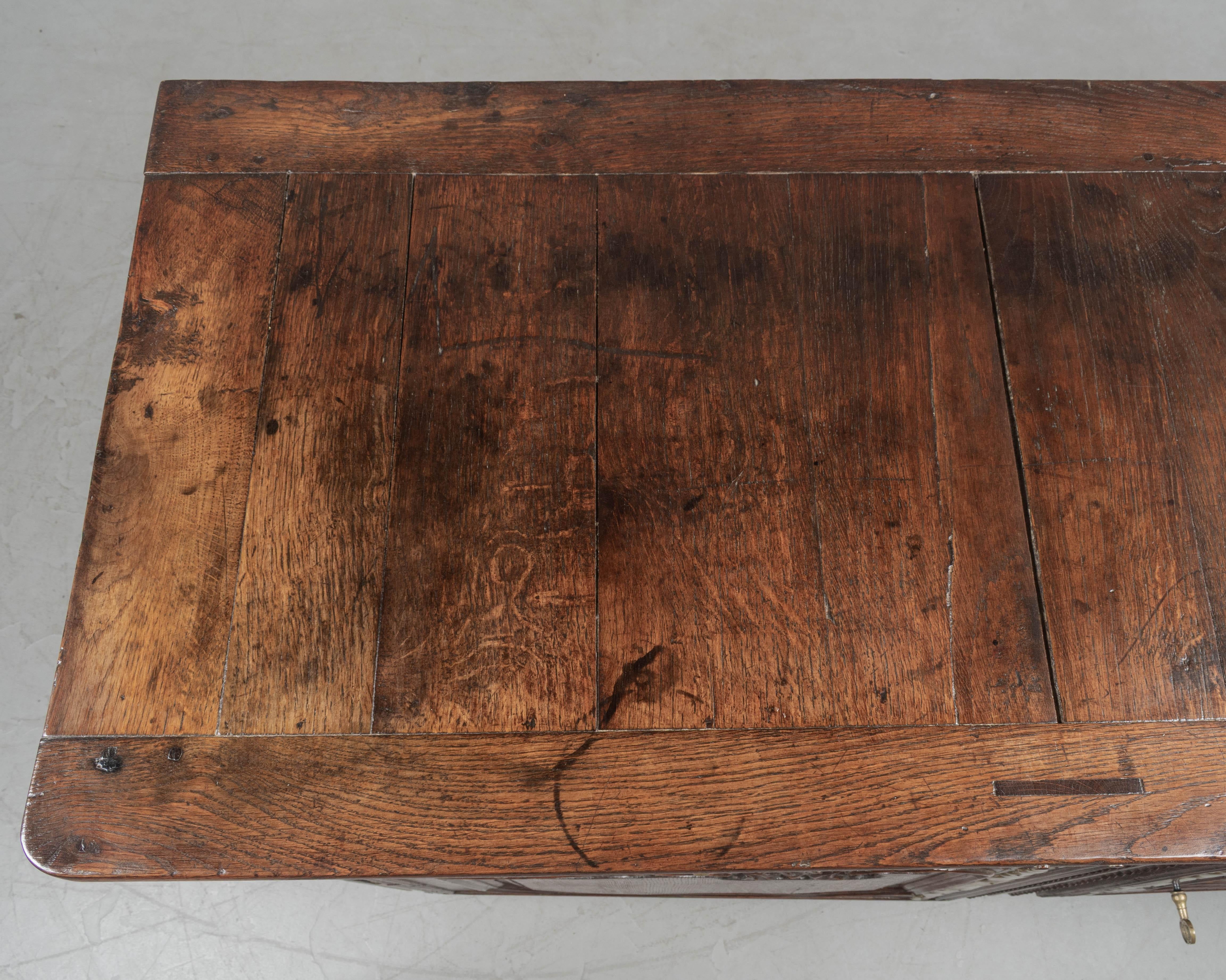 Buffet o credenza francese di campagna del XVIII secolo in Normandia in vendita 4