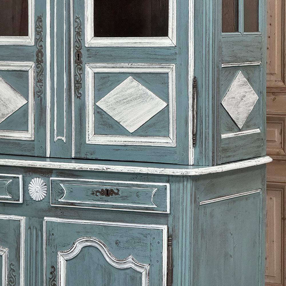 18th Century Country French Painted Bookcase ~ China Buffet en vente 3