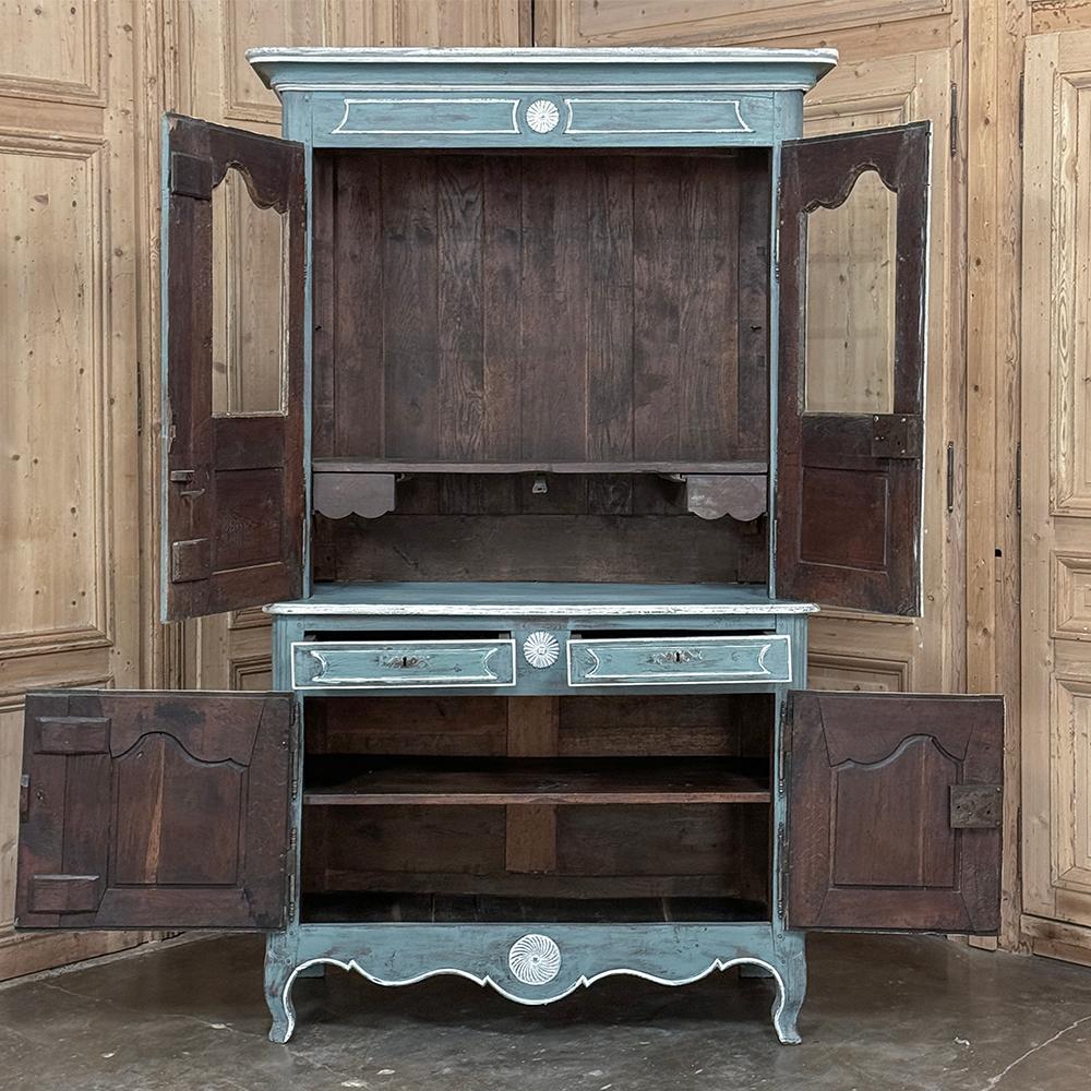 18th Century Country French Painted Bookcase ~ China Buffet en vente 8