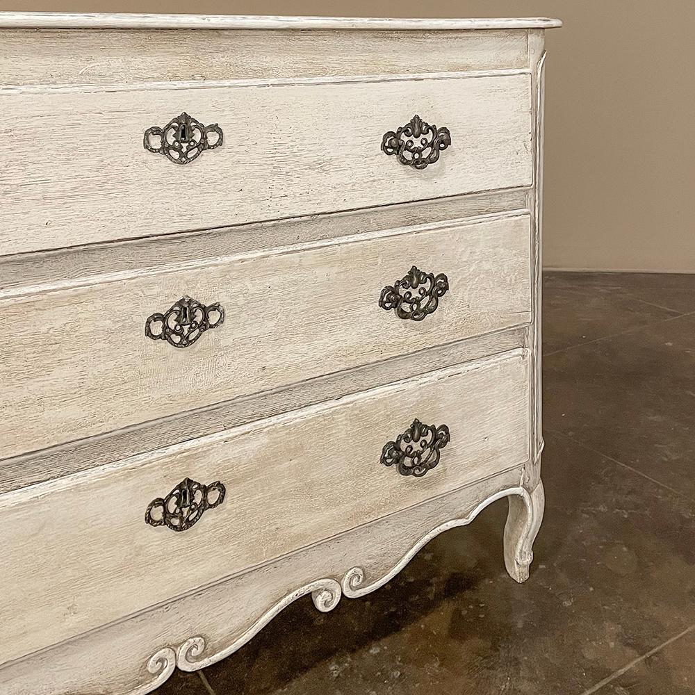 18th Century Country French Painted Commode For Sale 4