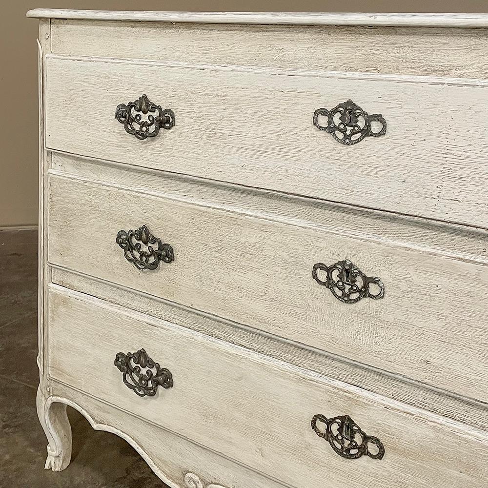 18th Century Country French Painted Commode For Sale 6
