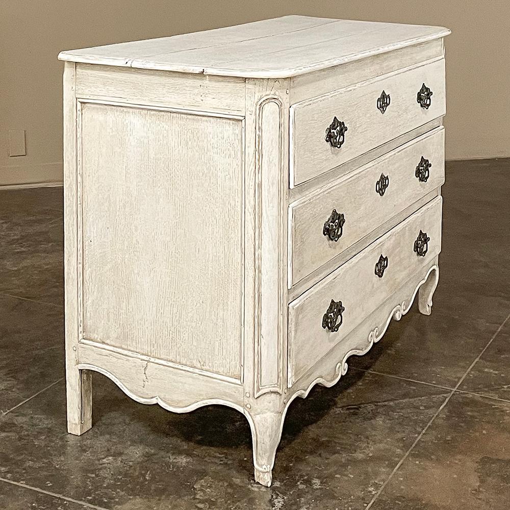 18th Century Country French Painted Commode For Sale 9