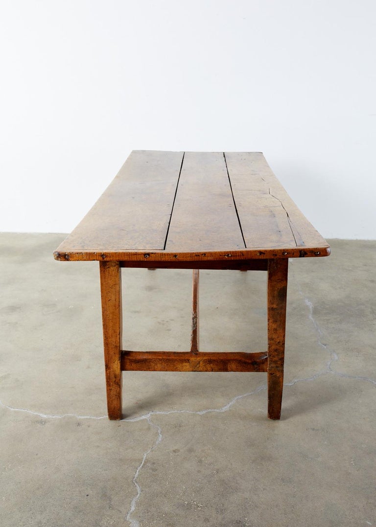 18th Century Country French Provincial Farmhouse Dining Table In Distressed Condition For Sale In Rio Vista, CA