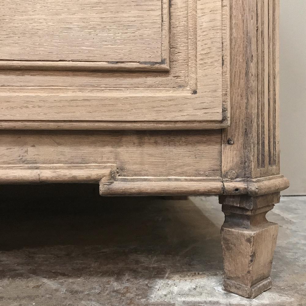 18th Century Country French Provincial Louis XVI Stripped Oak Commode 2