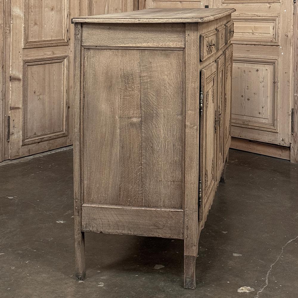 18th Century Country French Regence Buffet in Stripped Oak For Sale 11
