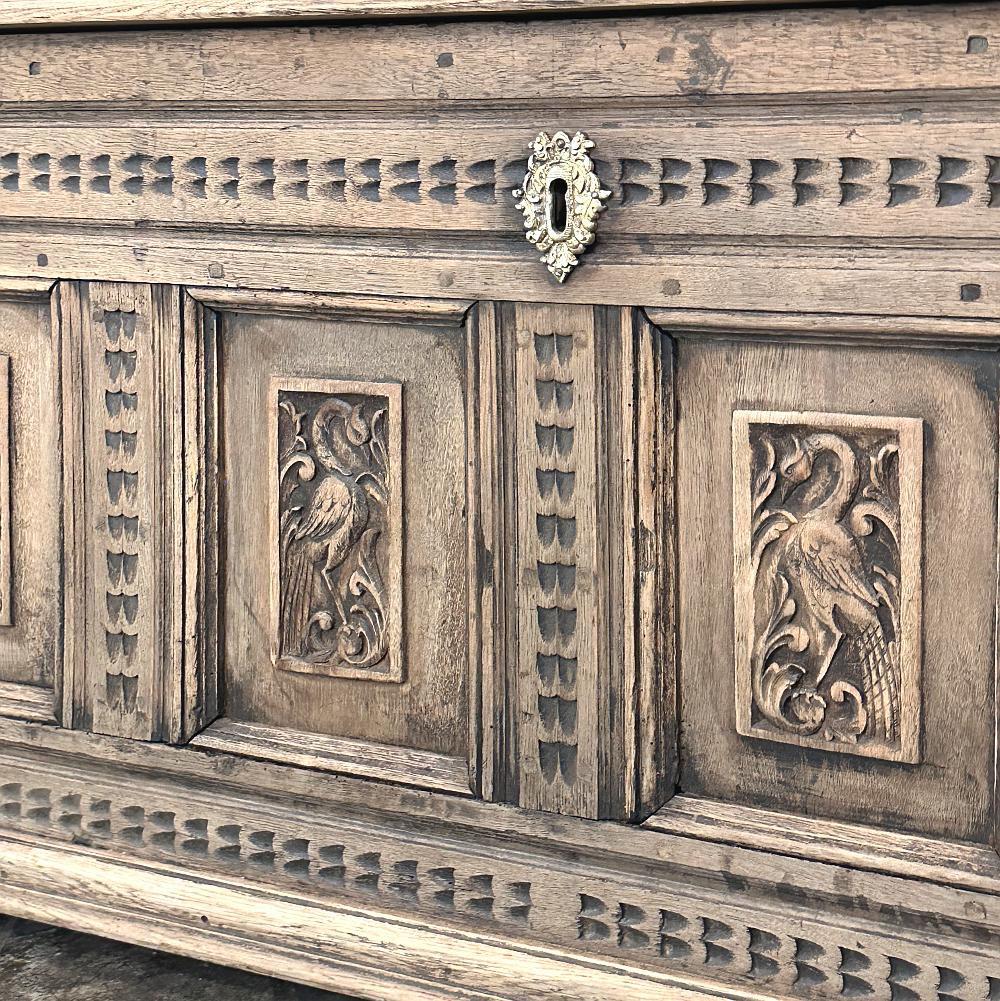 Baule neoclassico a righe francese del XVIII secolo ~ Cassapanca per coperte in vendita 1