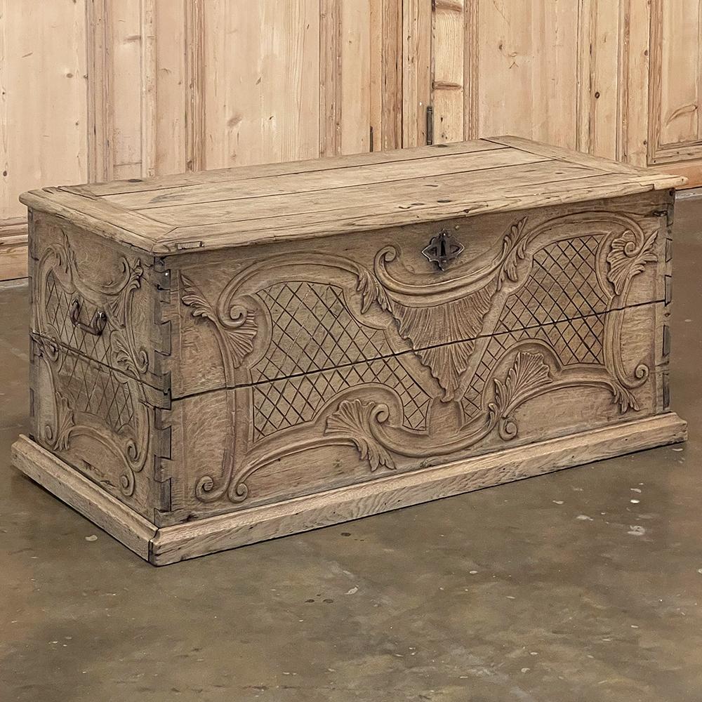 18th Century Country French Trunk is a marvelous reminder of the traditional craftsmanship so important to those living in the era, much to our distinct advantage in the 21st century! Utilizing old-growth oak, the craftsmen fashioned the casework