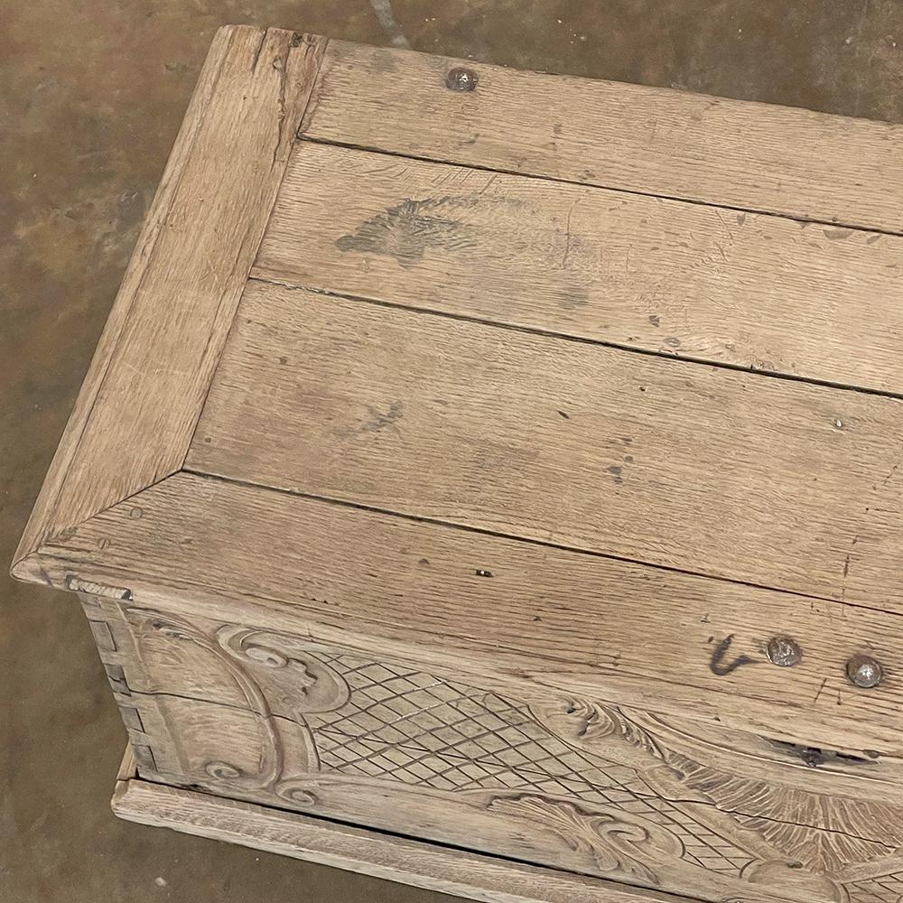 18th Century, Country French Trunk In Good Condition For Sale In Dallas, TX