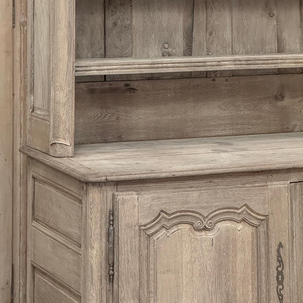 Buffet Vaisselier francese del XVIII secolo in Oak striato In condizioni buone in vendita a Dallas, TX