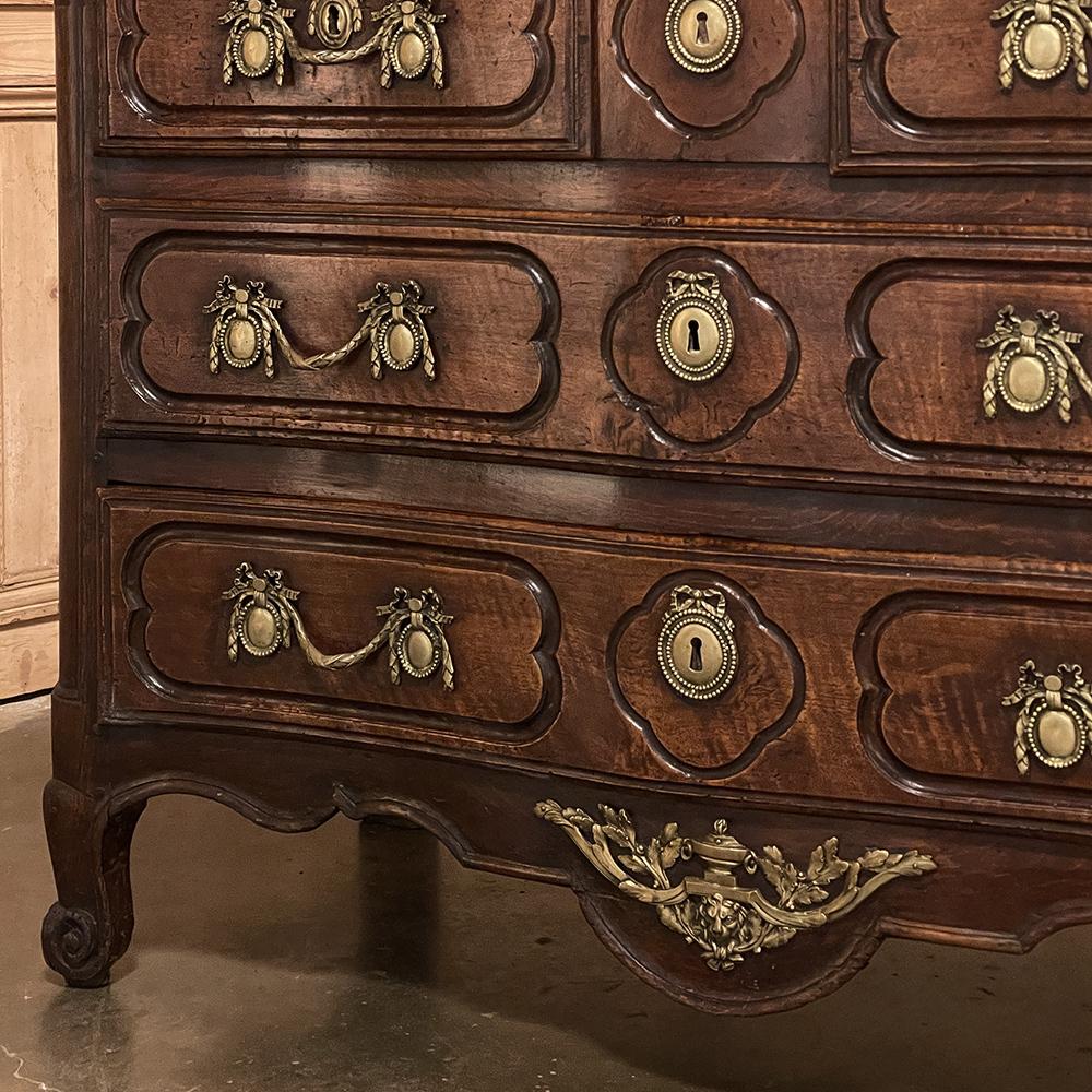 18th Century Country French Walnut Marble Top Commode ~ Chest of Drawers For Sale 10