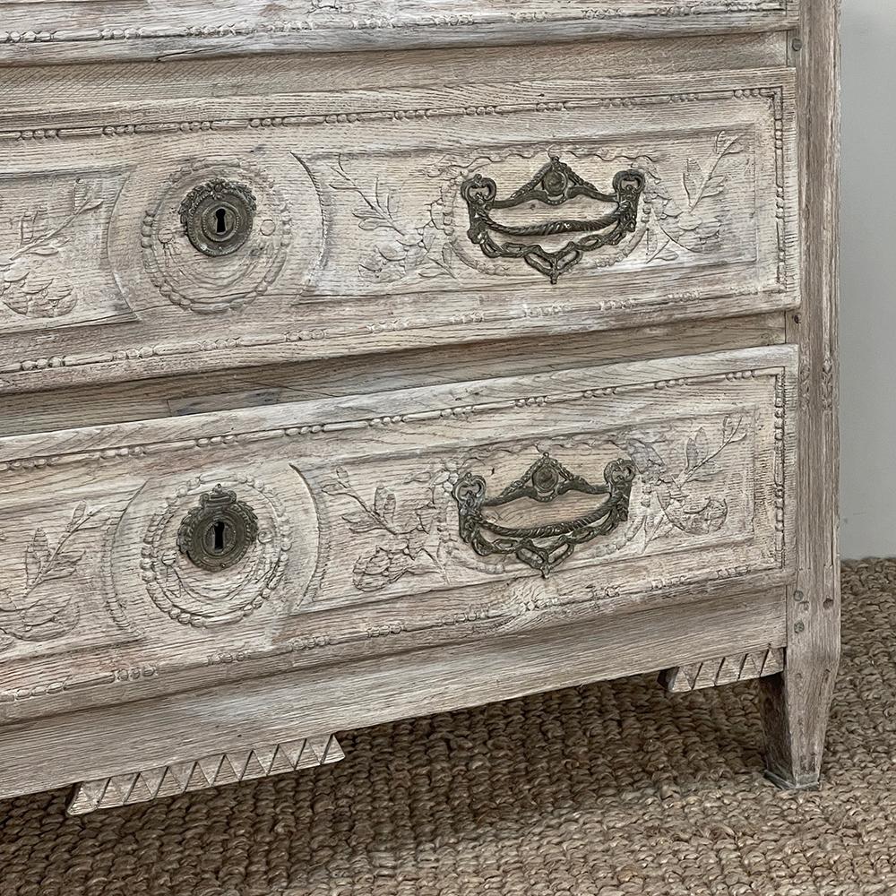 18th Century Country French Whitewashed Commode For Sale 7