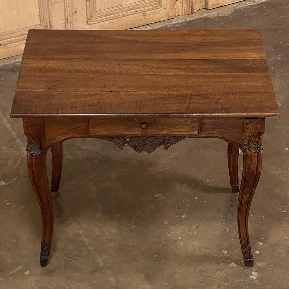 18th Century Country French Writing Table ~ End Table In Good Condition For Sale In Dallas, TX