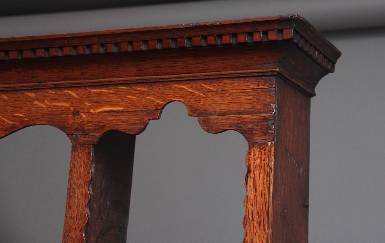 Cassettone e scaffale in Oak del XVIII secolo in vendita 3